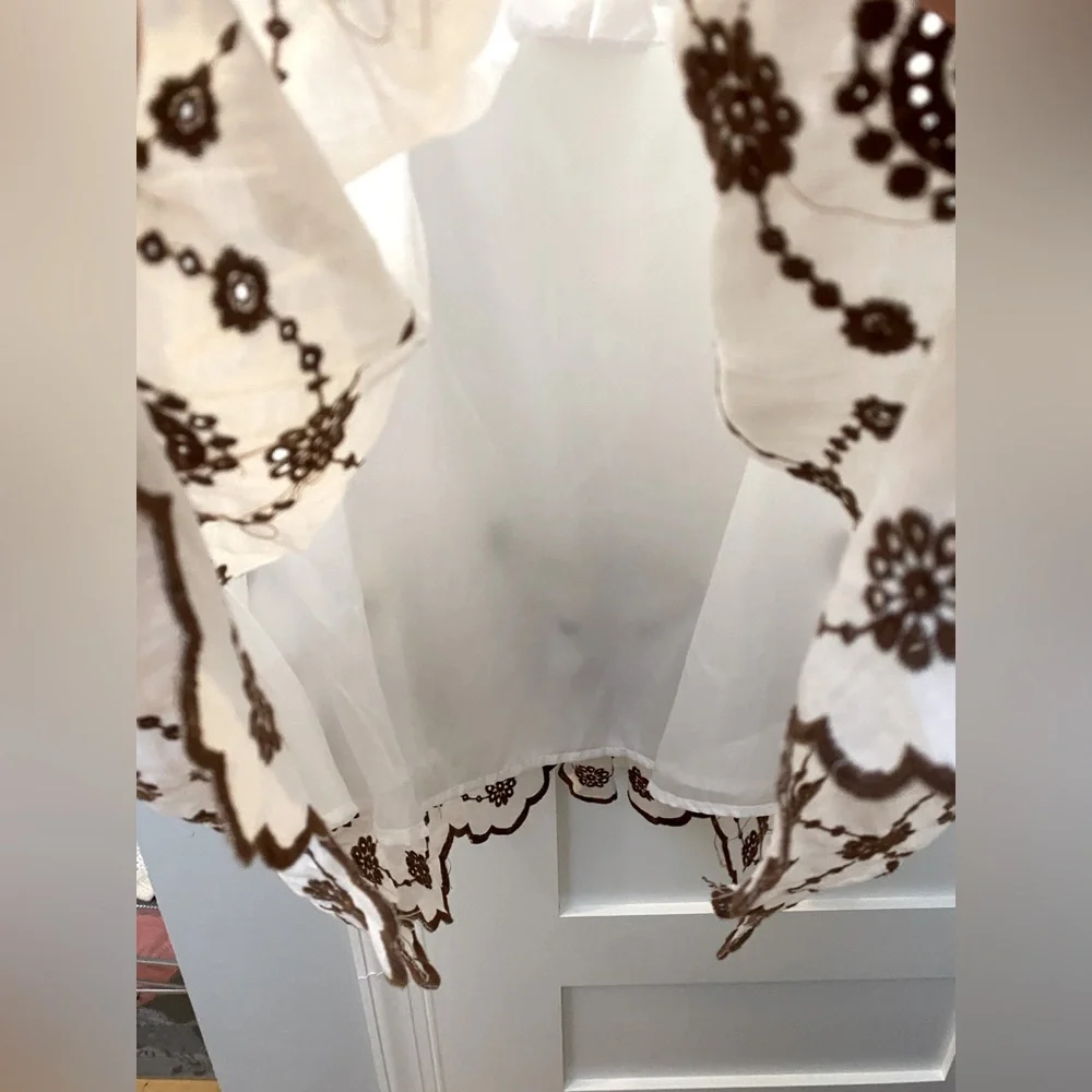 Metrowear white and brown eyelet embroidered mini skirt